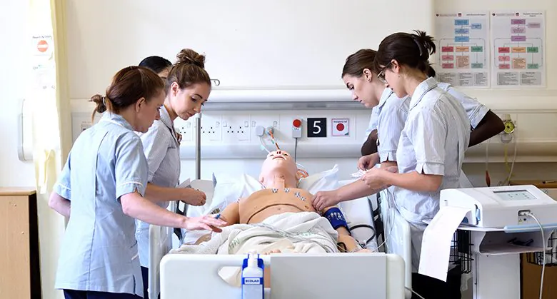 Best Canadian Nursing Schools of 2022 | CourseCompare.ca