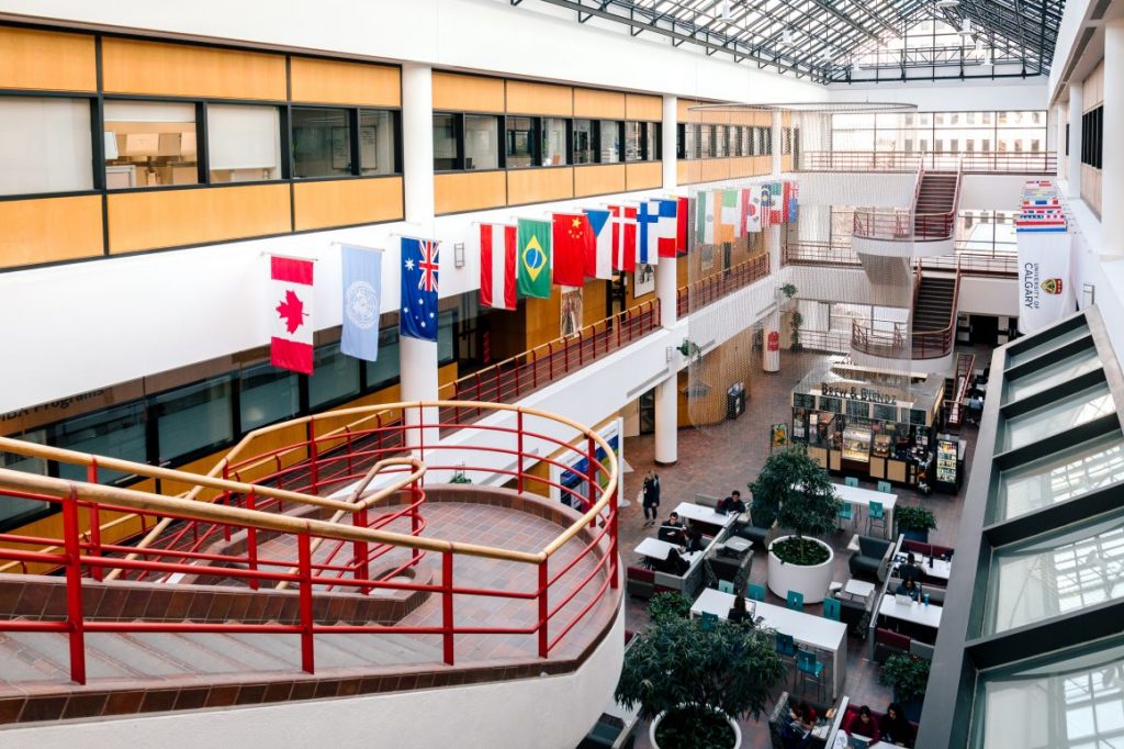 Canada’s Best Business Schools of 2024 | CourseCompare.ca