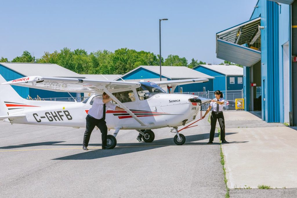 best flight schools in canada - seneca polytechnic