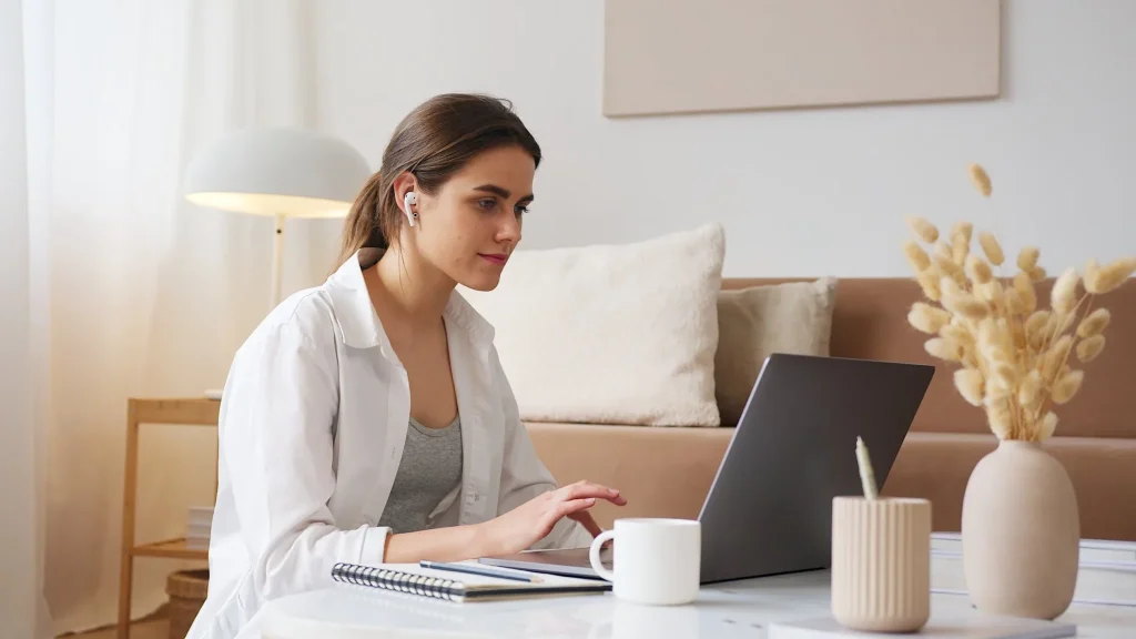 best online beauty schools - h&co academy