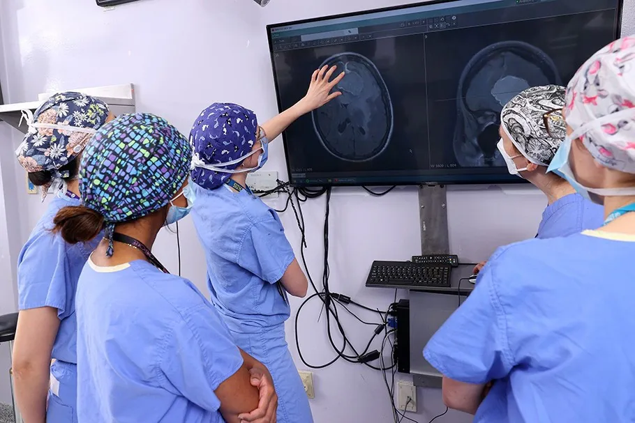 best medical schools in canada - dalhousie university